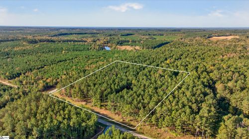 8 Garlington Rd, Mountville, SC, 29370-4404 | Card Image