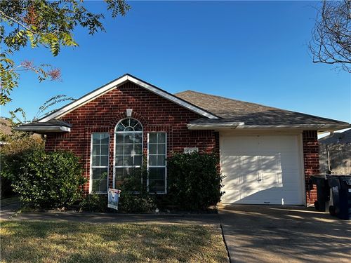 608 Plano Dr, College Station, TX, 77845-7323 | Card Image