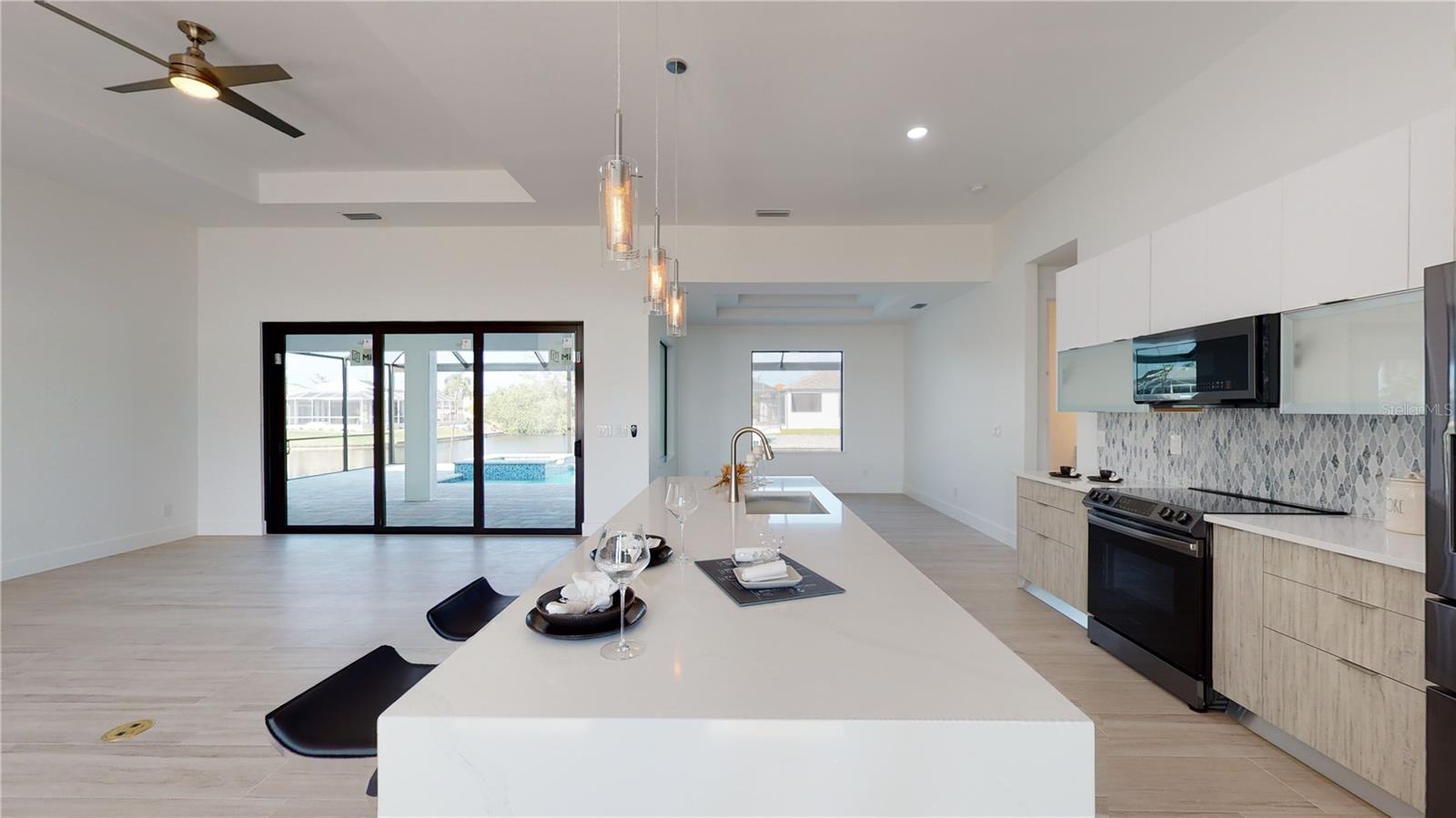 Residential in PORT CHARLOTTE 4