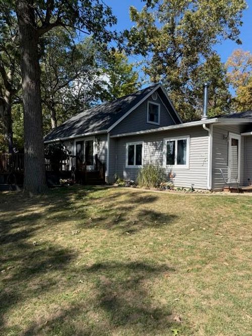 916 Nature Ln, Montgomery, MI, 49255-9526 | Card Image