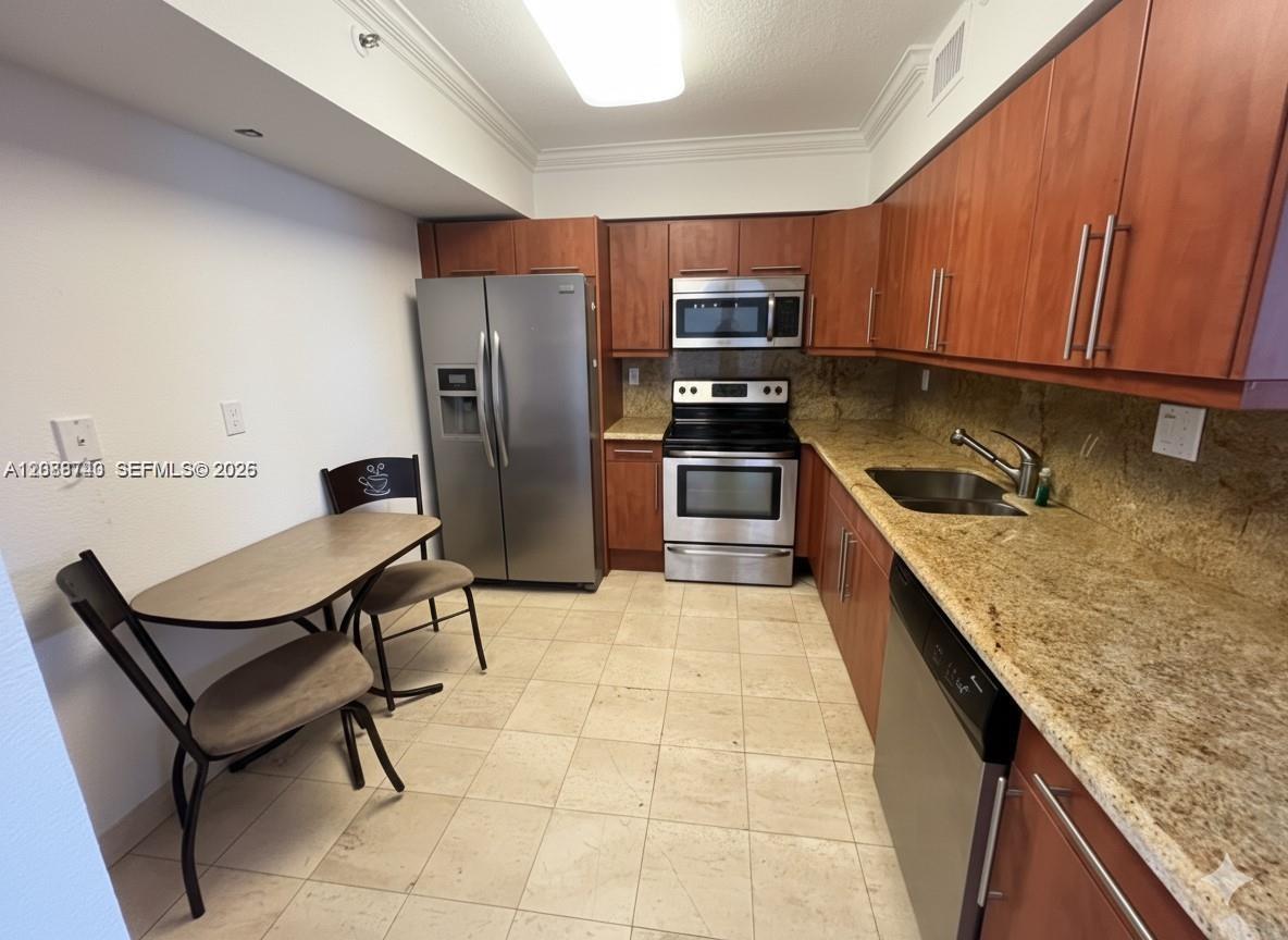 Residential Lease in Aventura 4