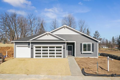 1105 Compton Ave, River Falls, WI, 54022-1103 | Card Image