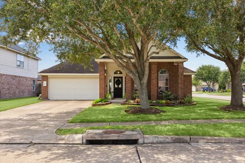 1902 Orchard Frost Dr, Pearland, TX, 77581-2247 | Card Image