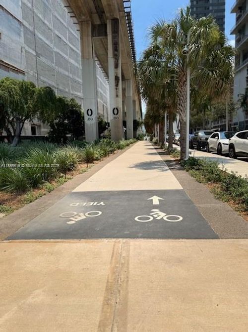 apt-2311-690 Sw 1st Ct, Miami, FL, 33130-2927 | Card Image