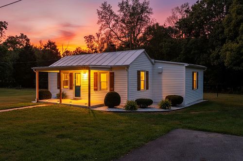 826 Horsehead Rd, GROTTOES, VA, 24441-4831 | Card Image