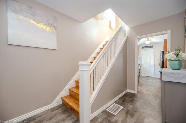 22 Simcoe St, House other with 3 bedrooms, 2 bathrooms and 2 parking in Guelph ON | Image 8