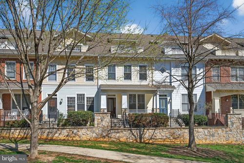 2741 11th St N, ARLINGTON, VA, 22201-2827 | Card Image