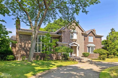 975 Lake Shore Rd, Grosse Pointe Shores, MI, 48236-1173 | Card Image