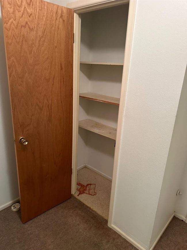 1807 E Reppto St, House other with 3 bedrooms, 2 bathrooms and null parking in Brownfield TX | Image 8