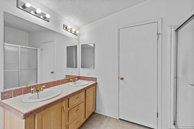 1189 Vivroux Ranch Rd, Home with 4 bedrooms, 3 bathrooms and null parking in Seguin TX | Image 12