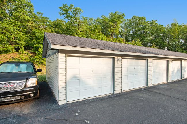 12 - 18372 N Ridge Ct, Condo with 2 bedrooms, 1 bathrooms and null parking in Spring Lake MI | Image 23