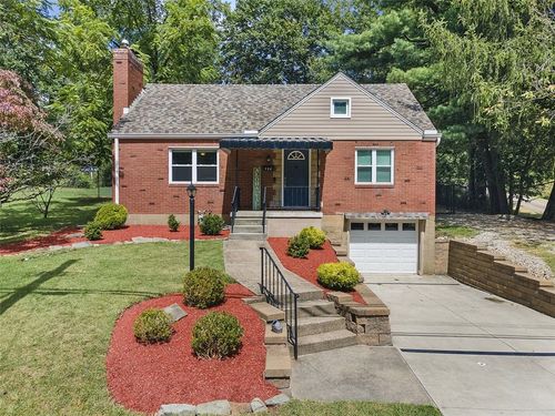 120 Glenfield Dr, Penn Hills, PA, 15235-1923 | Card Image