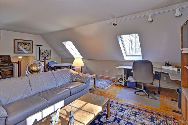 room over garage | Image 25