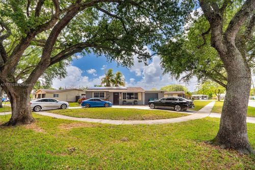 5101 Sw 92nd Ter, Cooper City, FL, 33328-4218 | Card Image