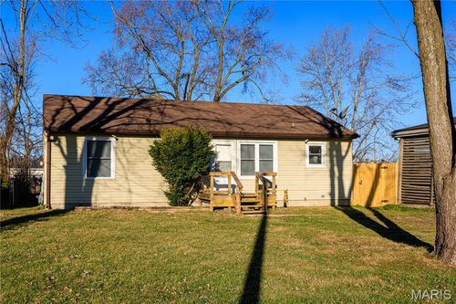 313 S Spring St, Cape Girardeau, MO, 63703-5813 | Card Image