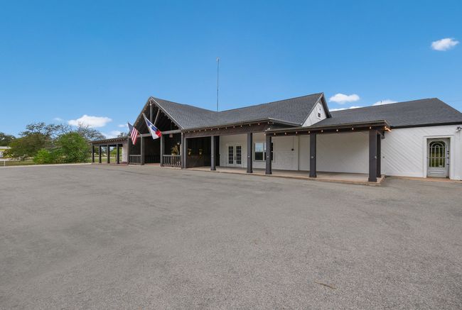 4 - 15603 E State Highway 29, Home with 1 bedrooms, 1 bathrooms and 100 parking in Buchanan Dam TX | Image 12