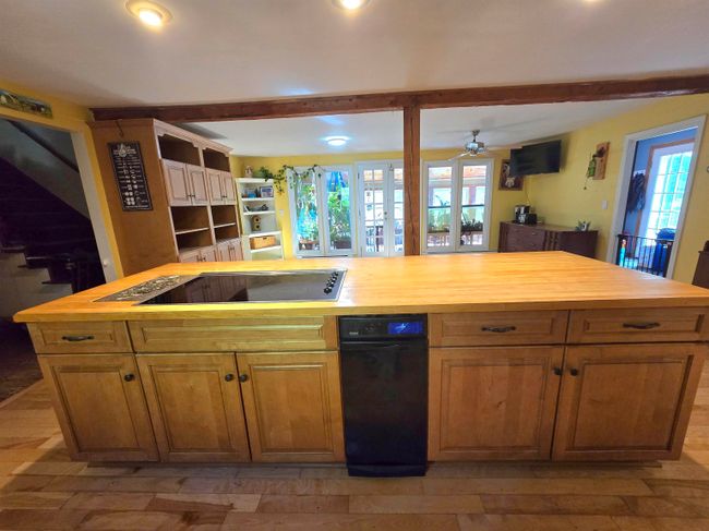 371 Baker Rd, House other with 4 bedrooms, 3 bathrooms and null parking in Henniker NH | Image 8