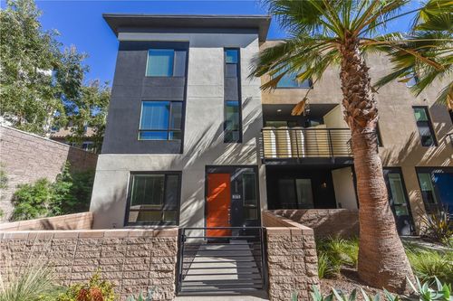 2870 N Glassell St, Orange, CA, 92865-1002 | Card Image