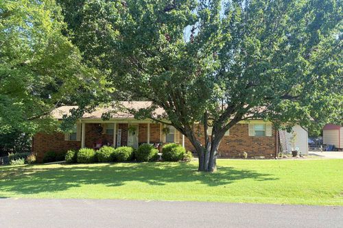 5805 Twin Pine Dr, Paragould, AR, 72450-3358 | Card Image