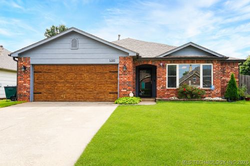 5310 Redbud Drive, Sand Springs, OK, 74063 | Card Image