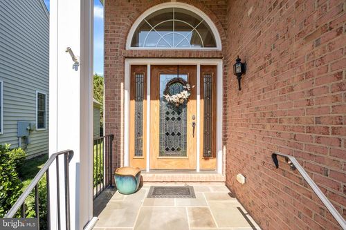 15266 Fog Mountain Cir, HAYMARKET, VA, 20169-8157 | Card Image