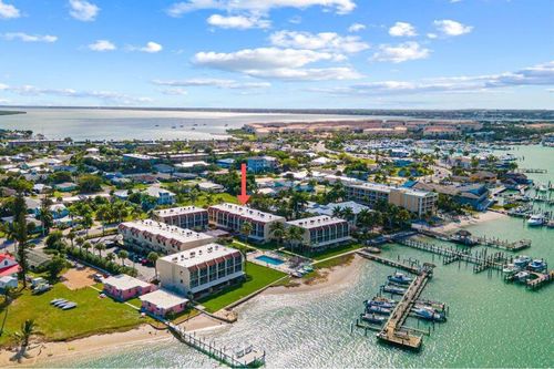 b10-1300 Seaway Dr, Hutchinson Island, FL, 34949-3106 | Card Image