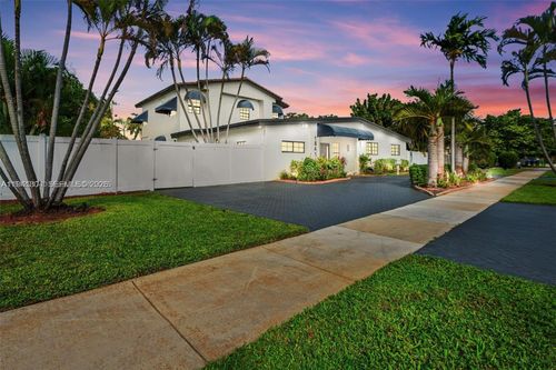 1841 Ne 196th Ter, Miami, FL, 33179-3645 | Card Image