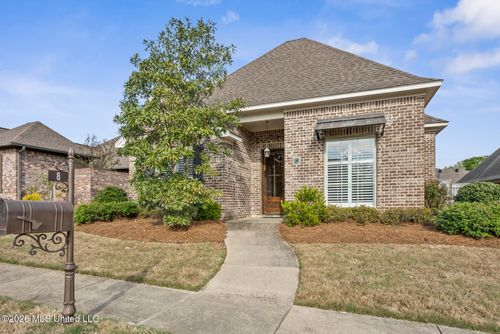 8 Enclave Cir, Ridgeland, MS, 39157-4513 | Card Image