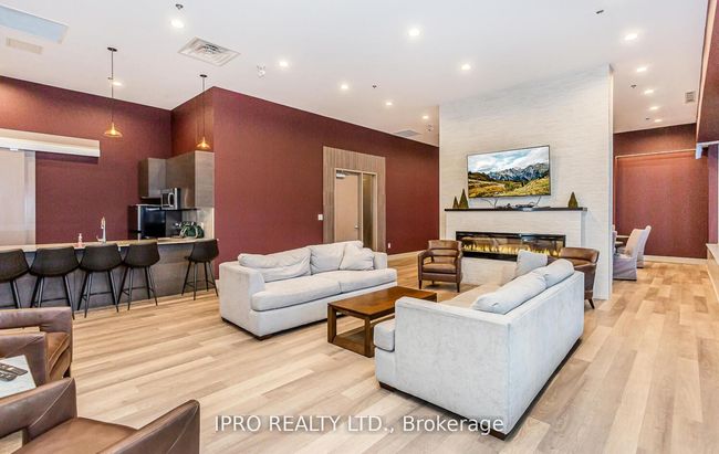 511 - 560 N Service Rd, Condo with 2 bedrooms, 2 bathrooms and 1 parking in Grimsby ON | Image 39