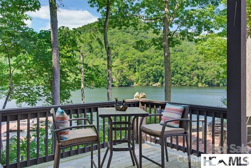 561 Harbor Ridge Dr, Tuckasegee, NC, 28783 | Card Image