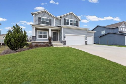 18910 Ocheltree St, Spring Hill, KS, 66083-8475 | Card Image