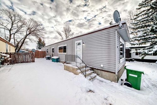 24 Spring Dale Cir Se, Airdrie, AB, T4A1P2 | Card Image