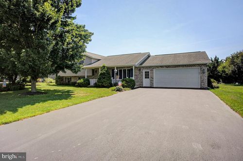 1407 Hamilton Hills Drive, CHAMBERSBURG, PA, 17202 | Card Image