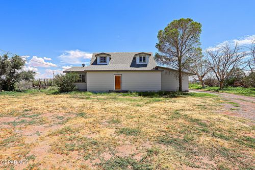 841 Hermosa Dr, Chaparral, NM, 88081-7524 | Card Image