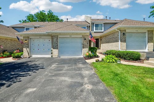 421 Lakeview Cir, Bolingbrook, IL, 60440-1987 | Card Image