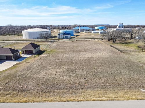 209 Maverick Ct, Granbury, TX, 76049-1492 | Card Image