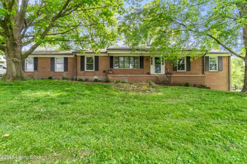 1802 Wildbriar Ct, La Grange, KY, 40031-9448 | Card Image