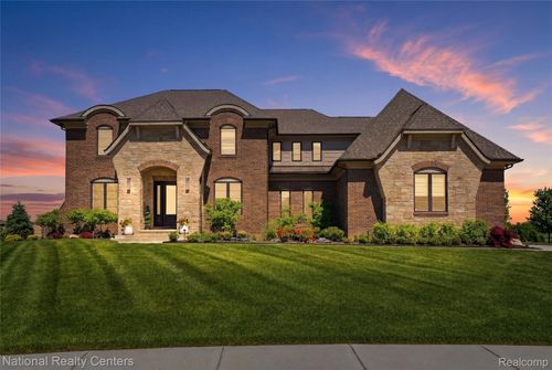 3142 Holburn Ct, Oakland, MI, 48363-2386 | Card Image