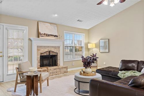 609 Grand Ashbury Ln, Sugar Hill, GA, 30518-7979 | Card Image