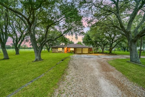 9606 Needville Fairchilds Rd, Needville, TX, 77461-7631 | Card Image