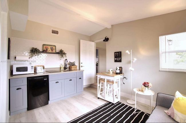 4877 Ne 15 Th Ave, House other with 3 bedrooms, 2 bathrooms and null parking in Pompano Beach FL | Image 4