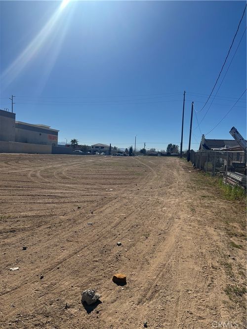 0 Bear Valley Rd, Victorville, CA, 92395 | Card Image