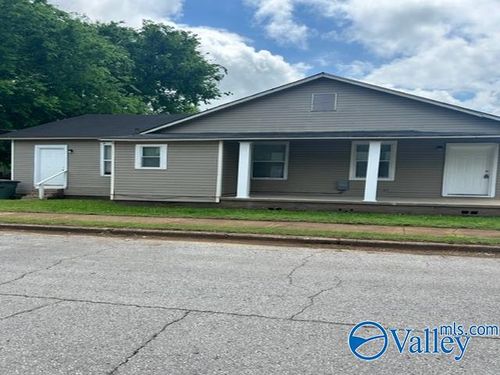 3701 Fairview St Sw, Huntsville, AL, 35805-5062 | Card Image