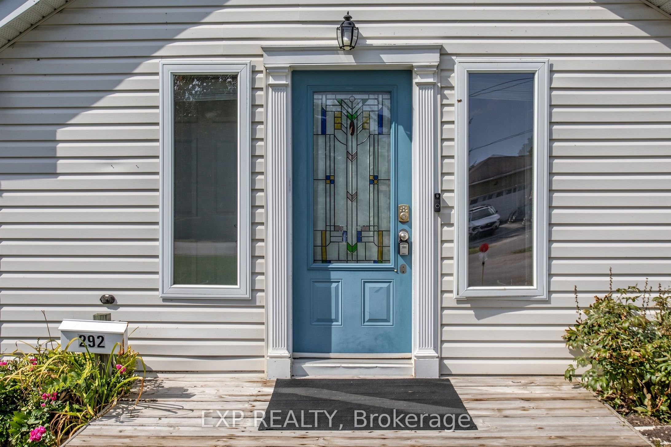 Residential in Georgina 3