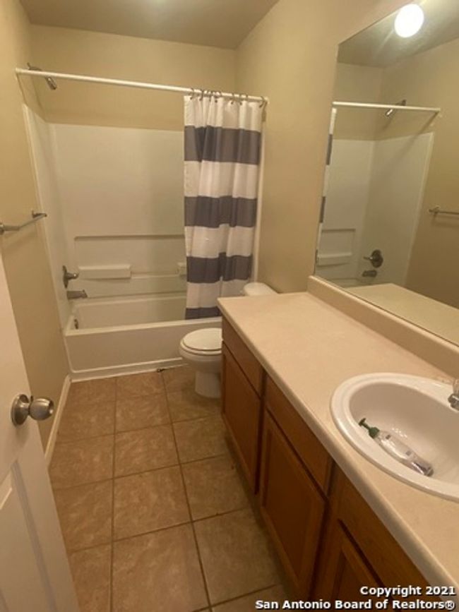 APT-2 - 10719 Mathom Lndg, Home with 3 bedrooms, 3 bathrooms and null parking in Universal City TX | Image 10