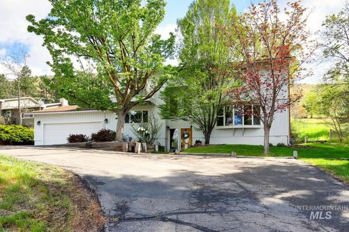 5380 W Hill Rd, Boise, ID, 83703-2944 | Card Image