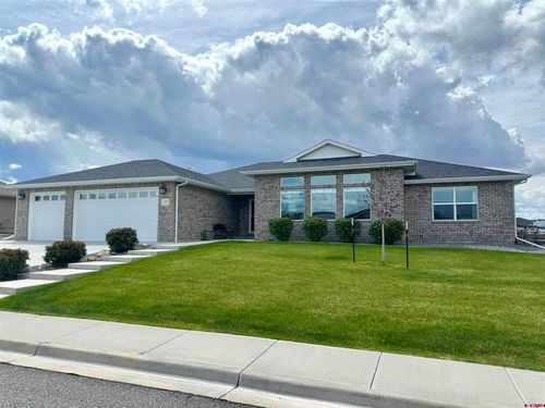 1302 Peppertree Dr, Montrose, CO, 81401-5688 | Card Image