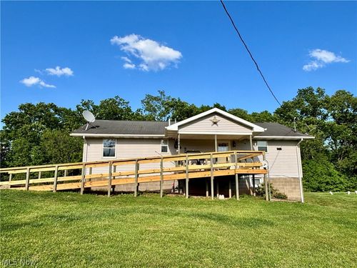 104 Woodcrest Ln, Marietta, OH, 45750-7641 | Card Image