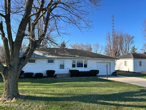 423 Joe E Brown Ave, Holgate, OH, 43527-9720 | Card Image
