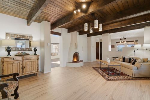 20 Avenida Del Monte Alto, Santa Fe, NM, 87508-8347 | Card Image